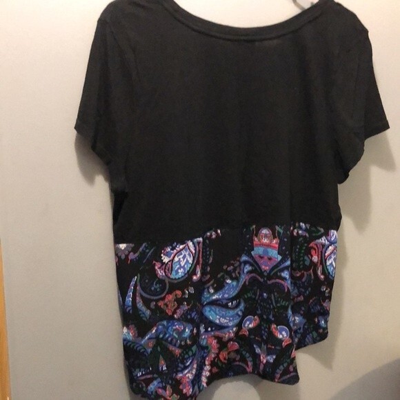 Express blouse size large black with floral paisley bottom - Picture 2 of 6